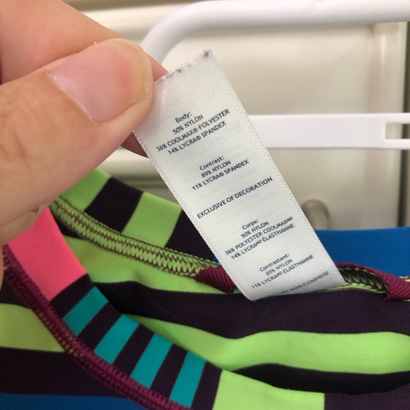 Ivivva by Lululemon athletic shirt / rashguard π - Picture 9 of 9